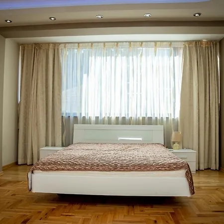 Luxury 2Bd Flat With Top Central Location アパート *