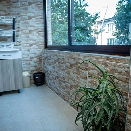 Luxury 2Bd Flat With Top Central Location アパート ブルガス